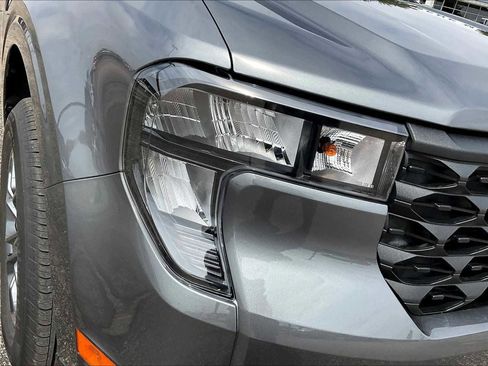 New 2025 Ford Maverick XLT image 13