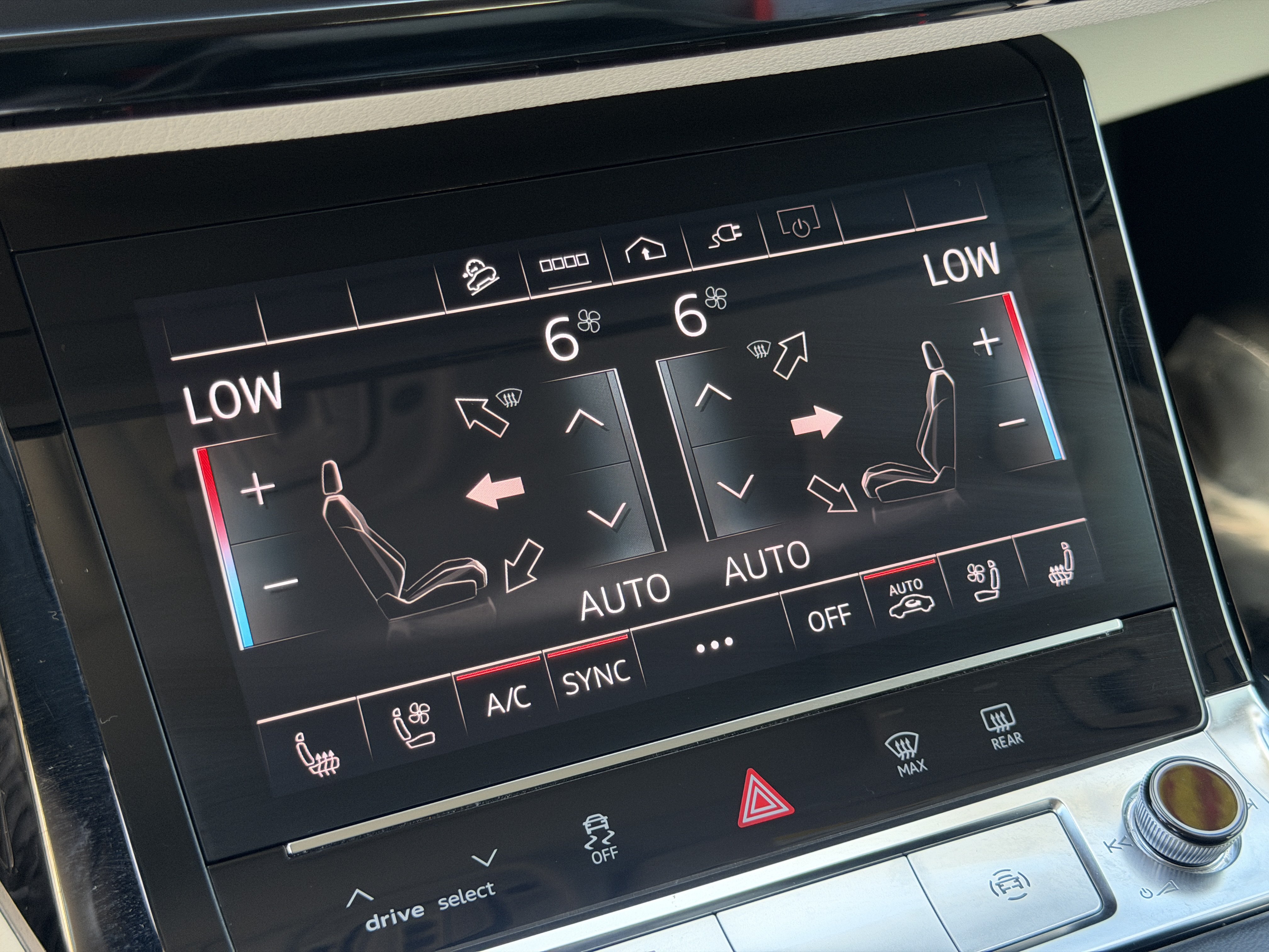Used 2024 Audi Q8 e-tron Premium Plus w/ Premium Plus Package AWD/4WD image 28