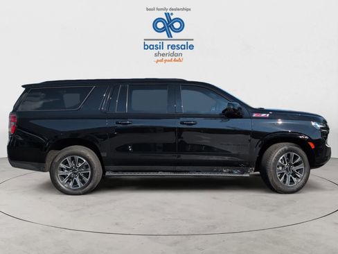 Used 2023 Chevrolet Suburban Z71 image 10