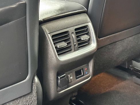 Used 2019 INFINITI QX50 Essential w/ Premium Heat Package image 17