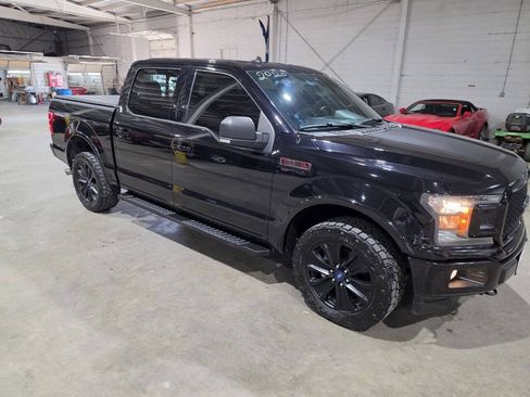 Used 2020 Ford F150 XLT w/ Equipment Group 302A Luxury AWD/4WD image 18