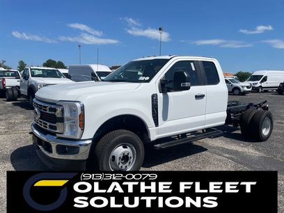 New 2025 Ford F350 XL w/ XL Chrome Package