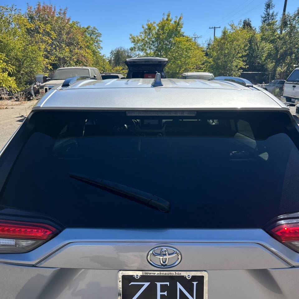 Used 2025 Toyota RAV4 XLE w/ Convenience Package FWD image 49