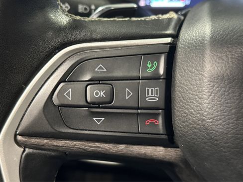 Used 2021 Jeep Grand Cherokee L Limited image 24