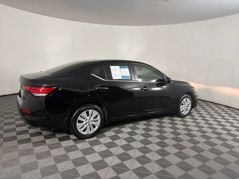 Used 2024 Nissan Sentra S FWD image 8