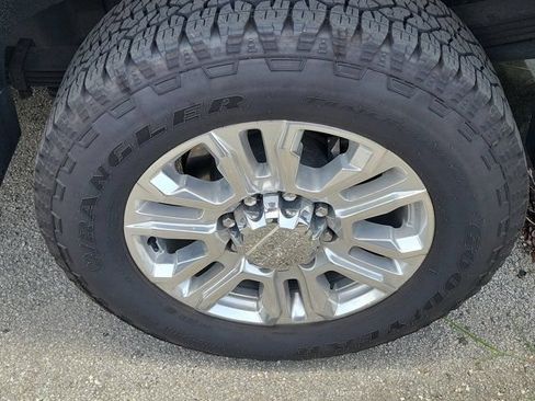 Used 2021 GMC Sierra 2500 Denali w/ Denali Ultimate Package AWD/4WD image 6