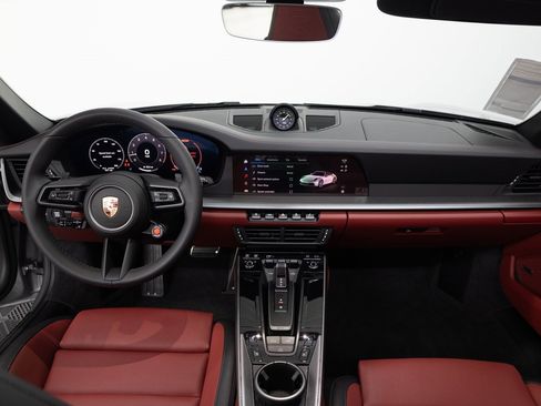 Certified 2025 Porsche 911 Carrera image 14