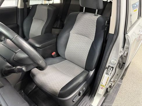 Used 2014 Toyota 4Runner SR5 image 20