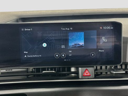 Used 2025 Kia Carnival FWD image 21