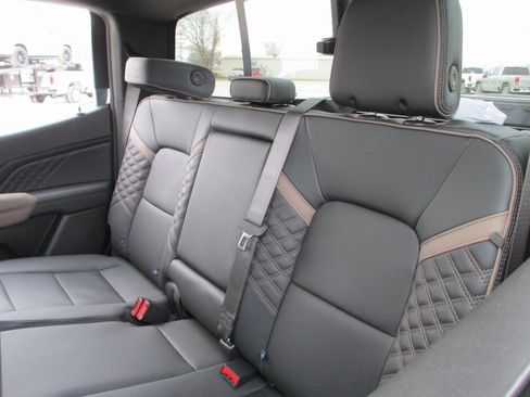 New 2026 GMC Canyon Denali image 12