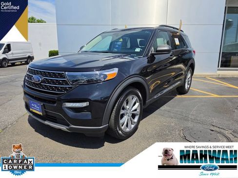 Certified 2023 Ford Explorer XLT w/ Equipment Group 202A AWD/4WD image 1