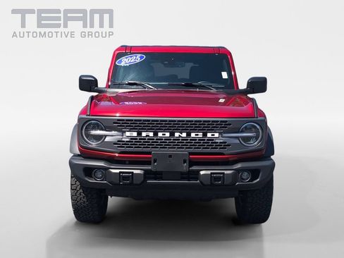 Used 2025 Ford Bronco Badlands AWD/4WD image 2