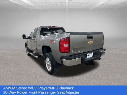 Used 2013 Chevrolet Silverado 2500 LTZ w/ LTZ Plus Package image 9