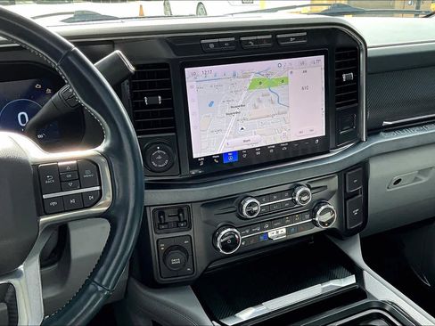 Used 2024 Ford F450 Limited image 12