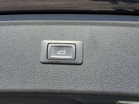 Used 2021 Audi Q5 2.0T Premium image 14