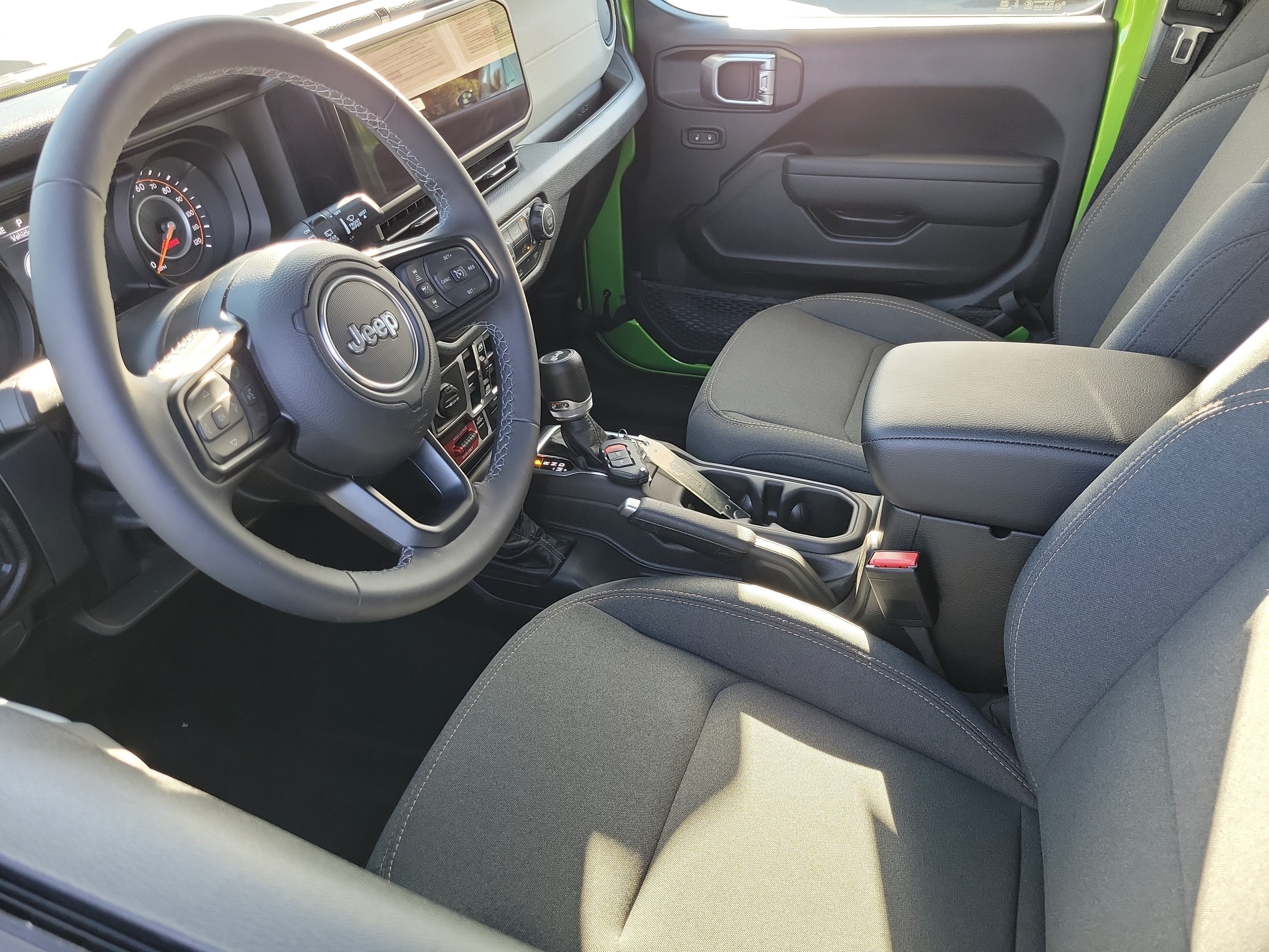Used 2026 Jeep Wrangler Unlimited Sport AWD/4WD image 3