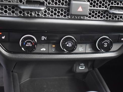 Used 2025 Honda HR-V Sport image 28