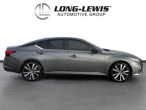 Used 2019 Nissan Altima 2.5 SR w/ SR Premium Package image 8
