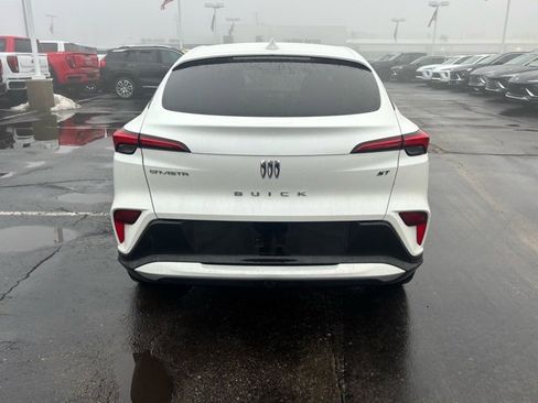 Certified 2024 Buick Envista Sport Touring w/ Convenience I Package image 6