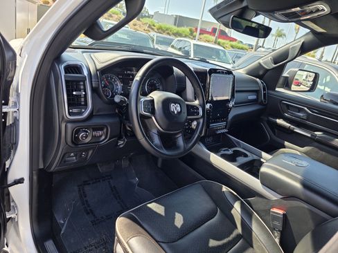 Used 2022 RAM 1500 Laramie w/ Sport Appearance Package AWD/4WD image 14