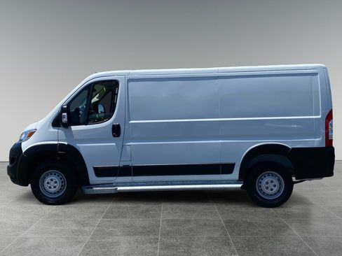 Used 2025 RAM ProMaster 2500 w/ U-Haul Equipment Group FWD image 2