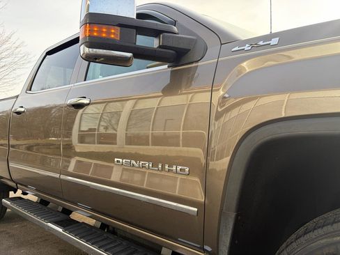 Used 2015 GMC Sierra 2500 Denali w/ Duramax Plus Package image 15