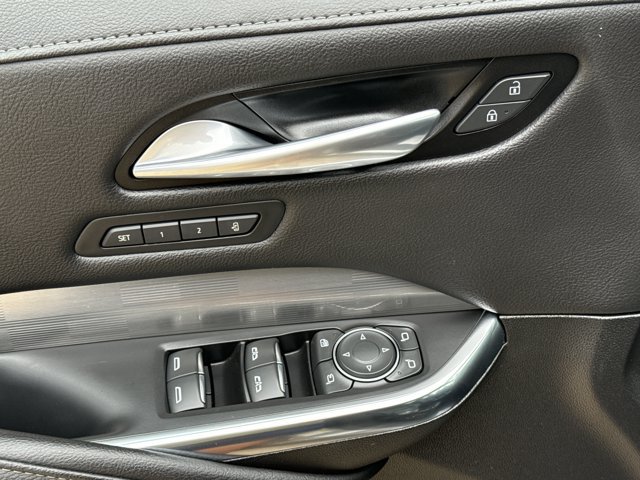 Used 2024 Cadillac XT4 Premium Luxury FWD image 17
