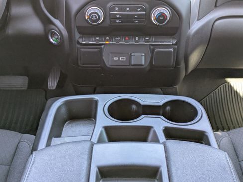 Used 2022 Chevrolet Silverado 1500 Custom RWD image 18