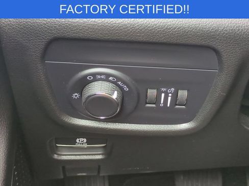 Certified 2025 Jeep Grand Cherokee Laredo X w/ Luxury Tech Group I AWD/4WD image 19