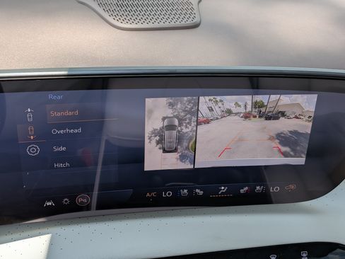 New 2026 Buick Enclave Avenir w/ Super Cruise Package FWD image 32