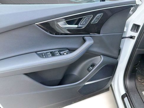 New 2025 Audi Q7 3.0T Premium Plus AWD/4WD image 12