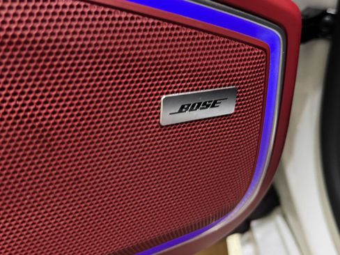 Used 2018 Porsche Panamera image 33