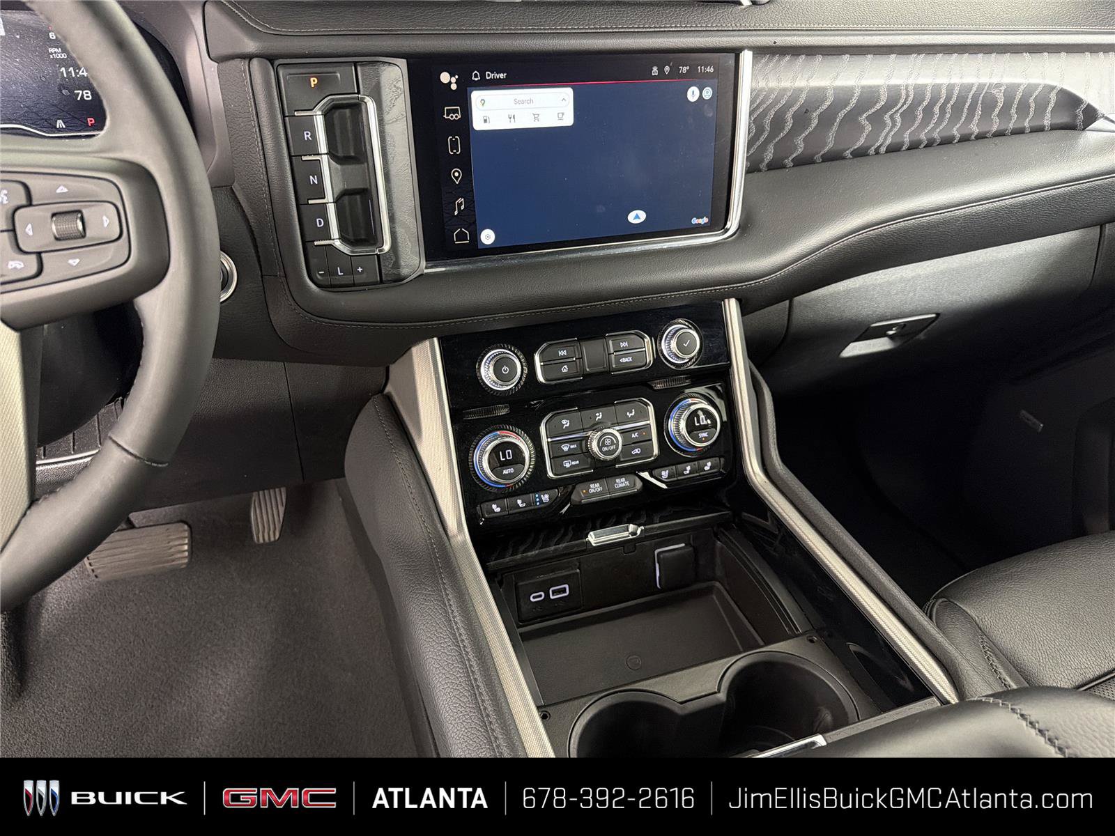Used 2024 GMC Yukon XL Denali RWD image 30