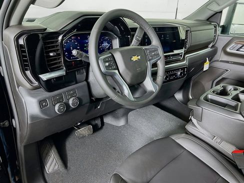 New 2026 Chevrolet Silverado 2500 LT w/ Leather Package AWD/4WD image 9