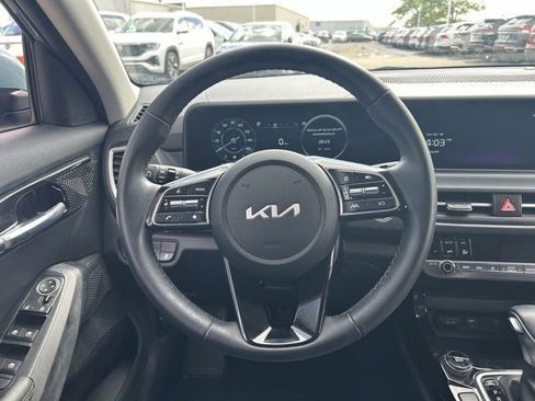 Used 2025 Kia Seltos EX w/ EX Sunroof Package FWD image 10