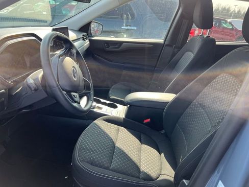 Used 2025 Ford Escape Active w/ Cold Weather Package image 5
