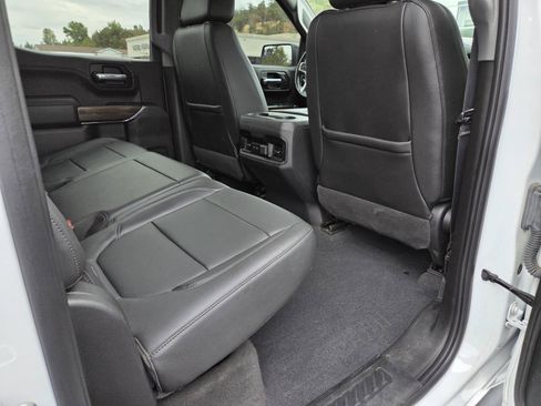 Used 2020 Chevrolet Silverado 1500 RST AWD/4WD image 19