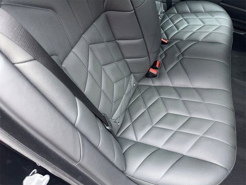 Used 2025 BMW 740i image 50