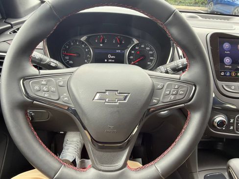 Used 2024 Chevrolet Equinox RS w/ RS Leather Package FWD image 13