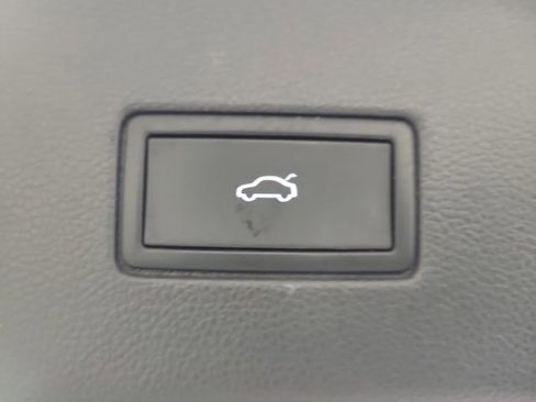 Used 2021 Volkswagen Atlas SEL Premium AWD/4WD image 10