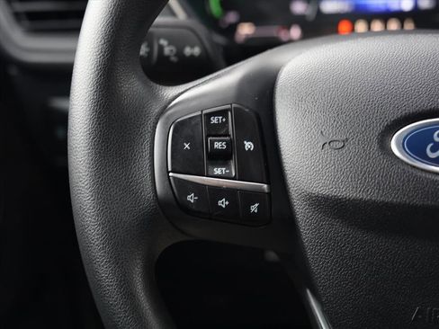 Used 2021 Ford Escape SE image 12