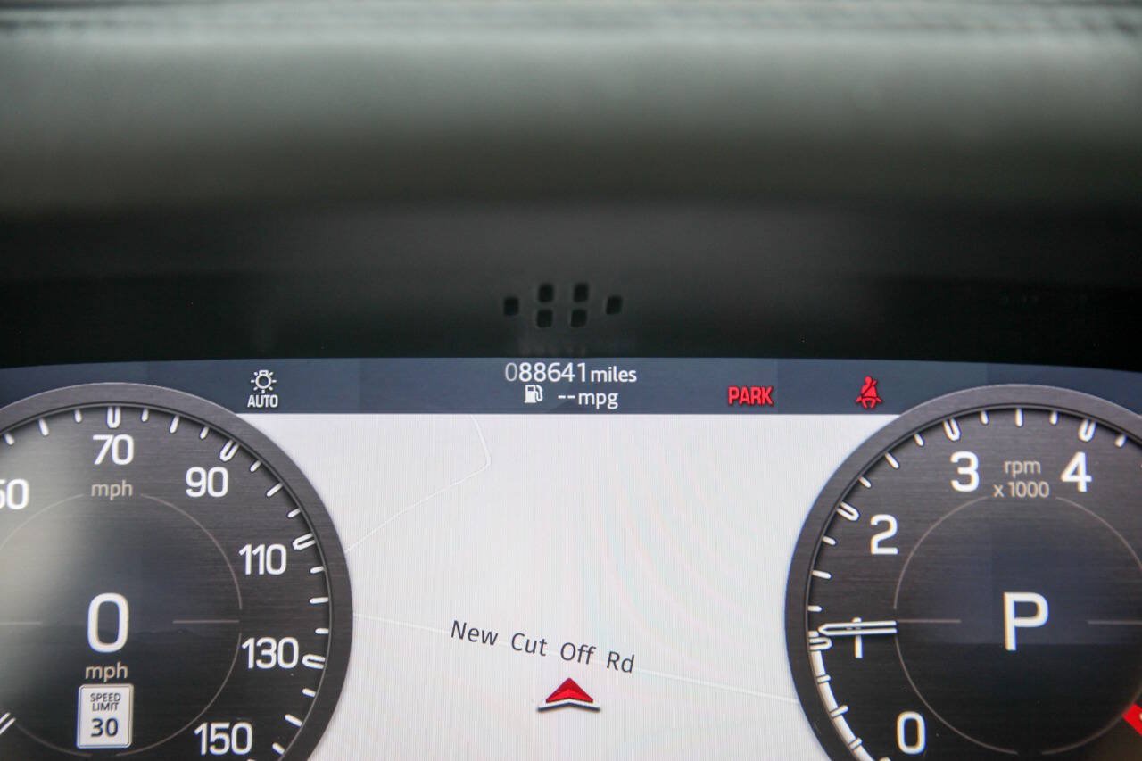 Used 2020 Land Rover Defender 110 SE AWD/4WD image 41
