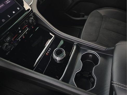 Used 2025 Jeep Grand Cherokee Altitude image 20