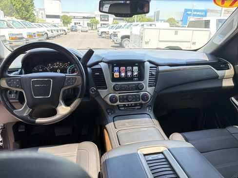 Used 2019 GMC Yukon XL Denali w/ Open Road Package AWD/4WD image 30