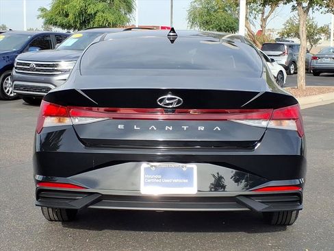 Certified 2023 Hyundai Elantra SEL image 4