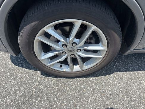 Used 2024 Dodge Durango GT RWD image 11