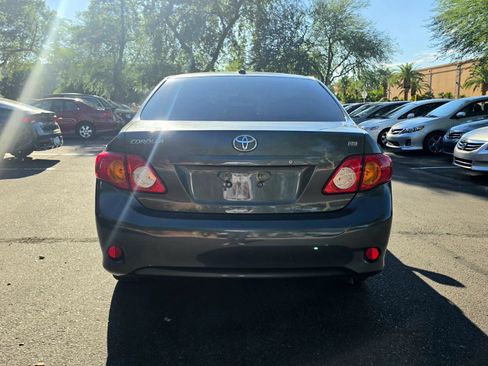 Used 2010 Toyota Corolla LE w/ All Weather Guard Pkg FWD image 4
