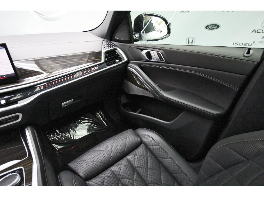 Used 2024 BMW X6 xDrive40i w/ Premium Package AWD/4WD image 10