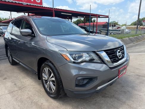 Used 2019 Nissan Pathfinder S AWD/4WD image 27