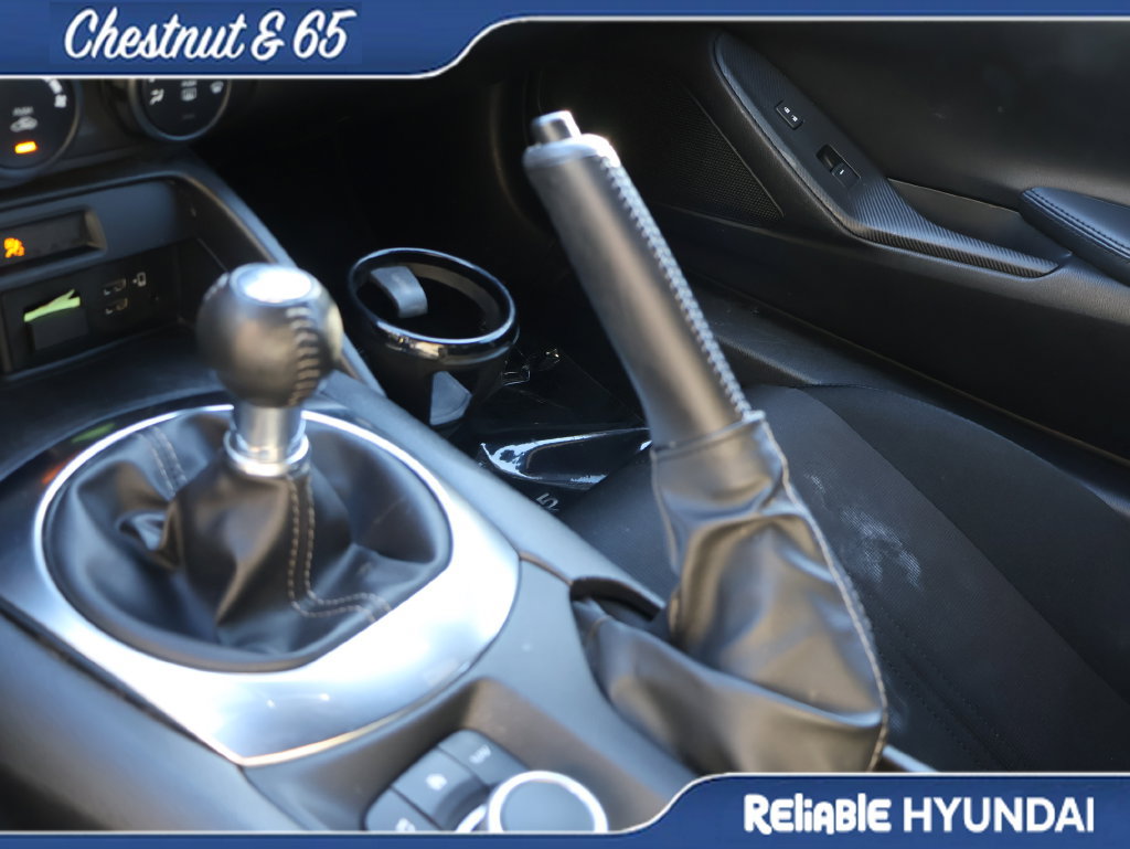 Used 2023 MAZDA MX-5 Miata Sport RWD image 38